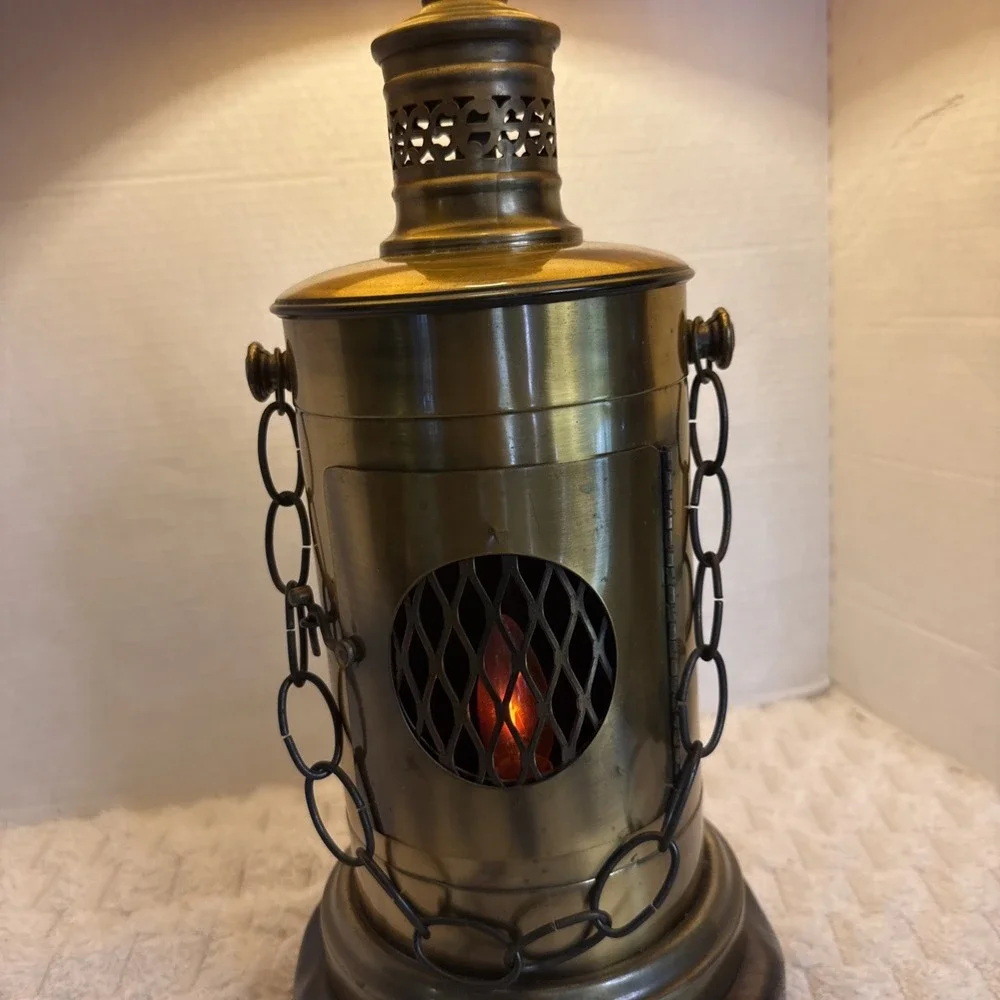 VTG MCM Nautical Brass Tone 2 Light  Maritime Flicker Lantern Table Lamp Coastal